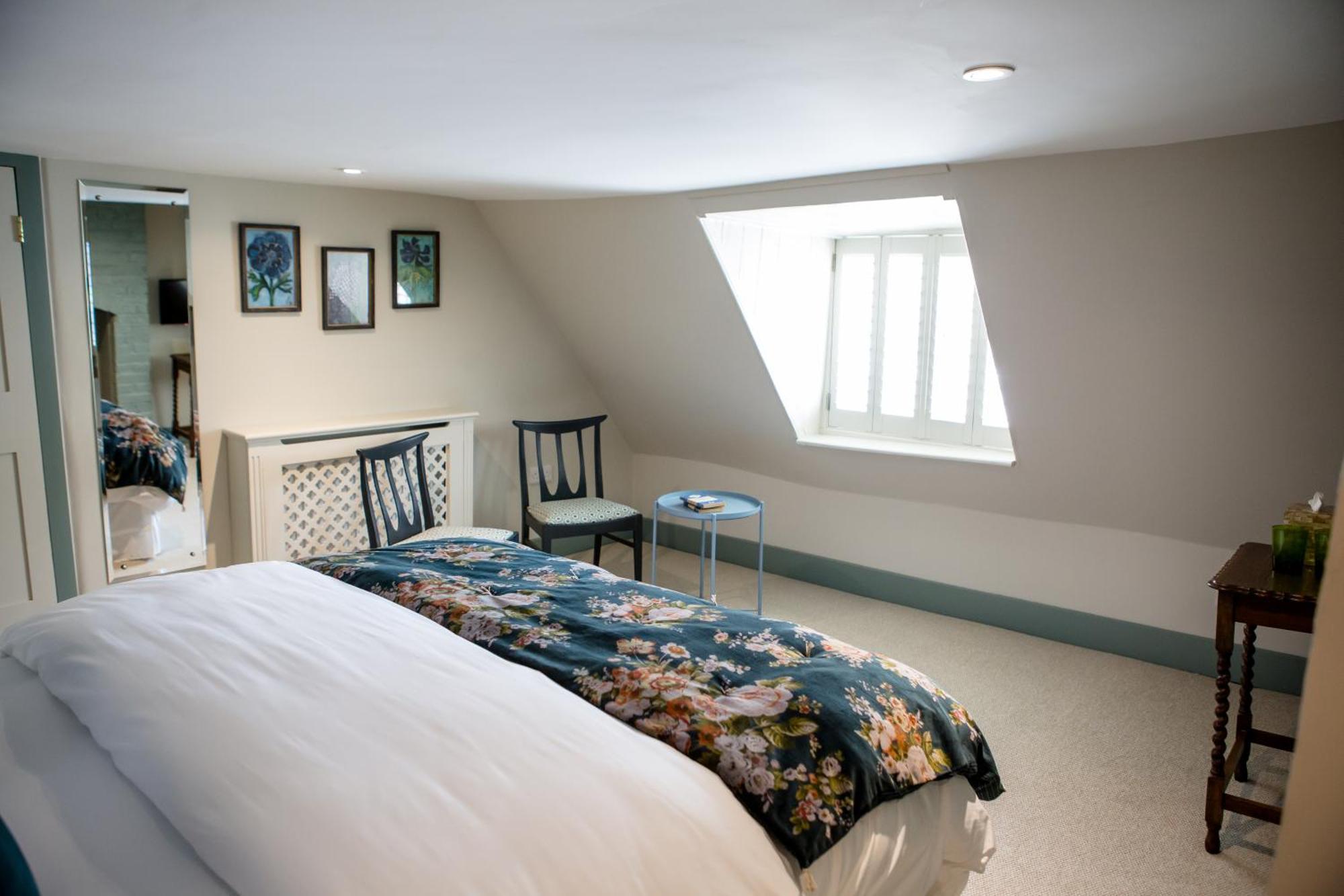 Deluxe Double Room Bath